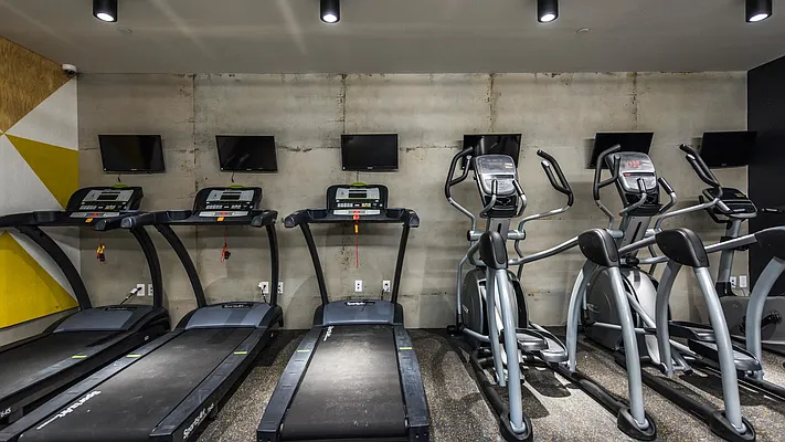 Rented by Nooklyn NYC LLC | media 56