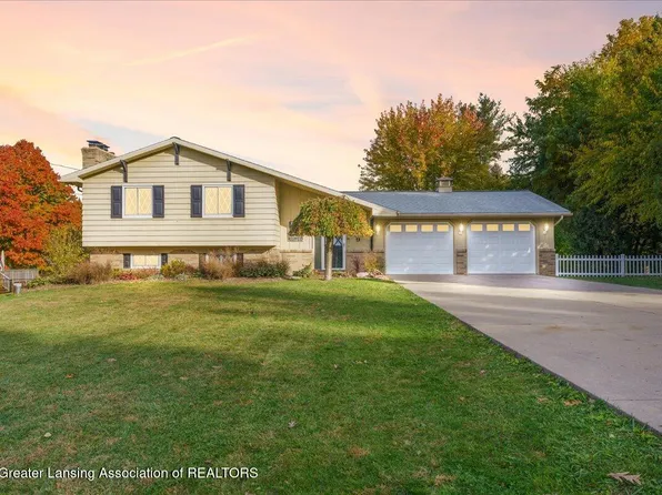 1409 Boichot Rd, Lansing, MI 48906