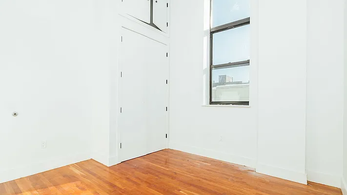 Rented by Nooklyn NYC LLC | media 38