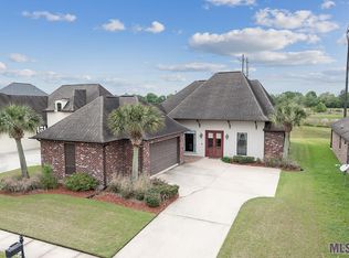 9078 Foxgate Dr, Baton Rouge, LA 70809
