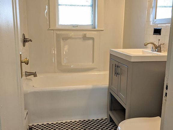 5th image of 3772 Dunnica Ave APT 2E