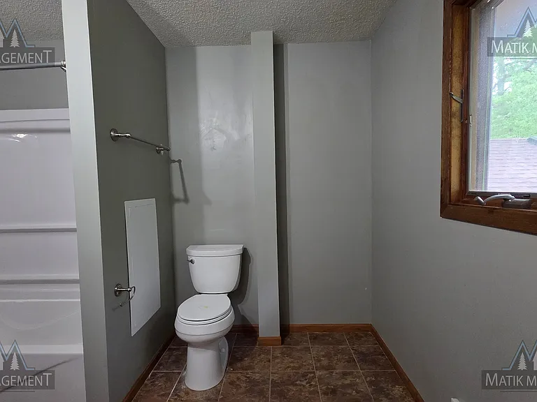 703 Northern Hills Dr NE — Photo 39