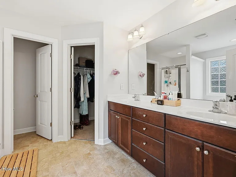 90 Quatrefoil Ct — Photo 28