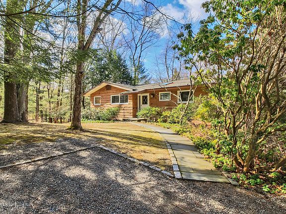 3rd image of 153 Sagamore Dr