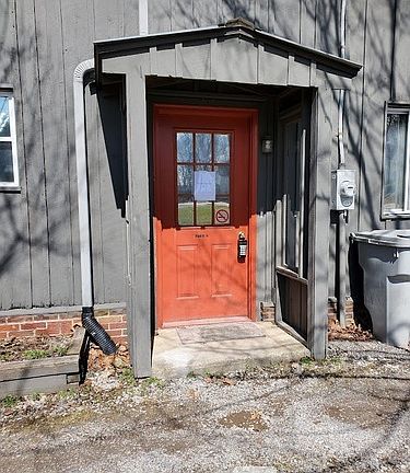 2nd image of 508 Baldwin St APT 1