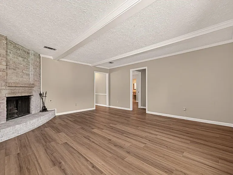 1519 Hitherfield Dr — Photo 21
