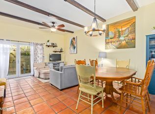2856 N 49th Pl, Phoenix, AZ 85008