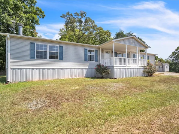 342 Wolf Creek School Rd, Pickens, SC 29671