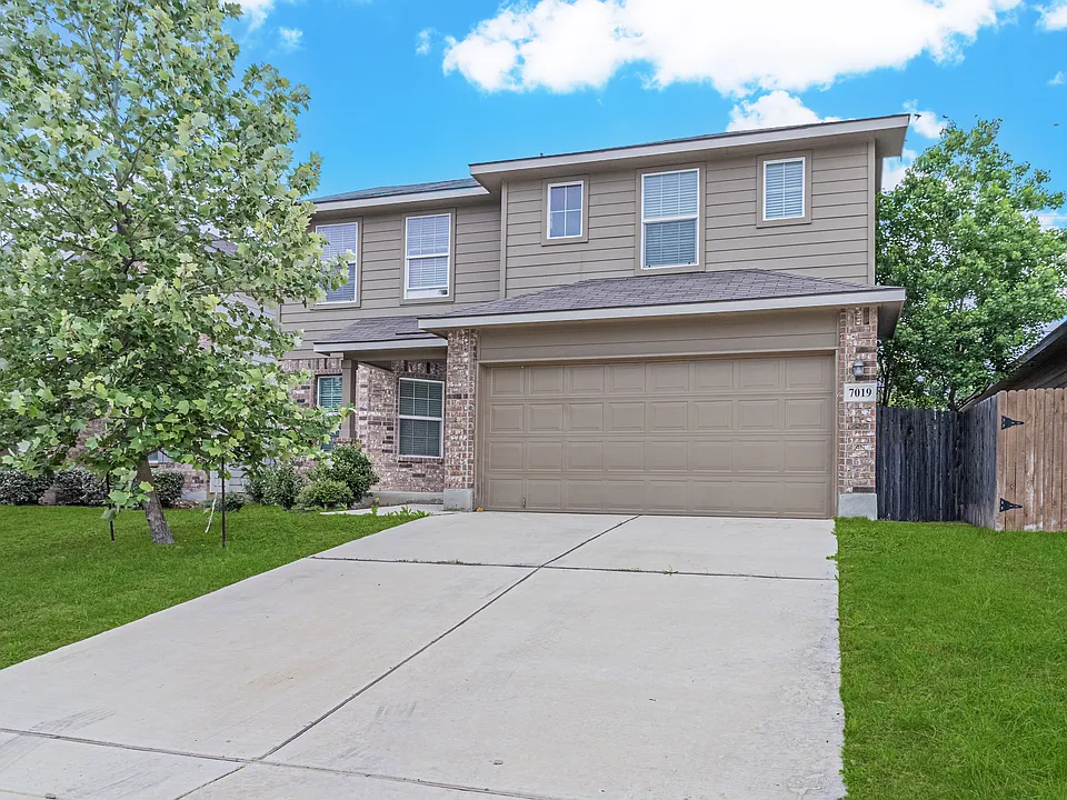 7019 Capella Cir