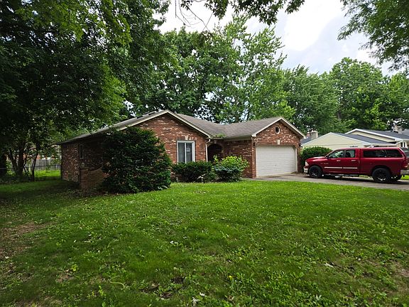 3rd image of 37351 Rosebush St