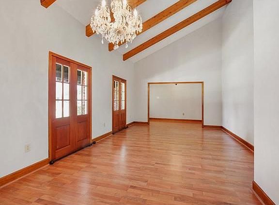 4th image of 902 Ormond Blvd