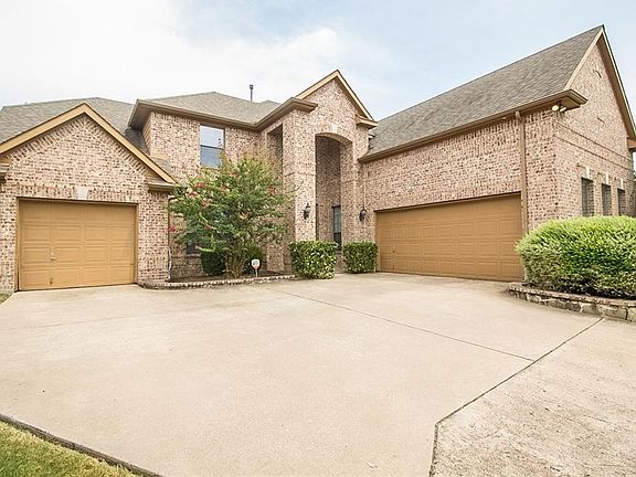 3rd image of 916 Vickery Dr