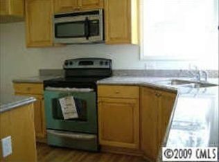 138 Top Flite Dr, Statesville, NC 28677