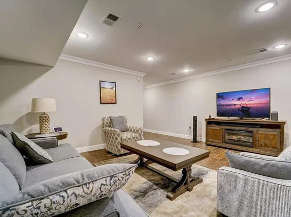 2765 Kennedy Boulevard image 9 of 33