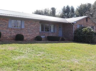 572 Kiawana Rd, Atkins, VA 24311