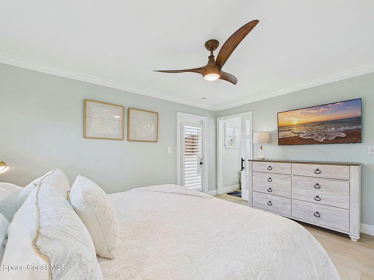 172 E Dover St — Photo 30