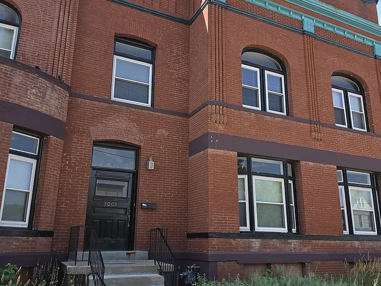 3005 Pacific St — Photo 1