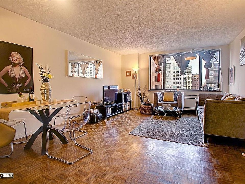 1st image of 30 W 61st St APT 21E