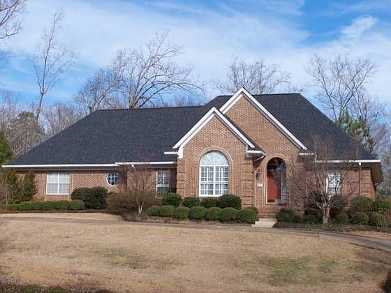 1st image of 870 Greenbriar Dr