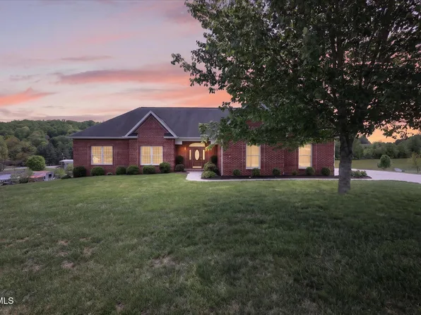 121 Sunnyfield Dr, Blountville, TN 37617