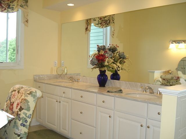 Master Vanity