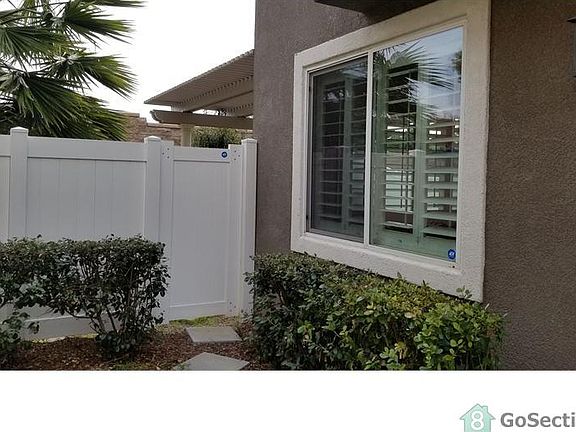 5th image of 25876 Iris Ave