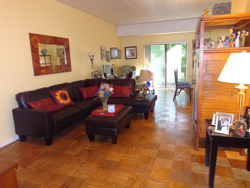 2nd image of 1101 Midland Ave APT 130