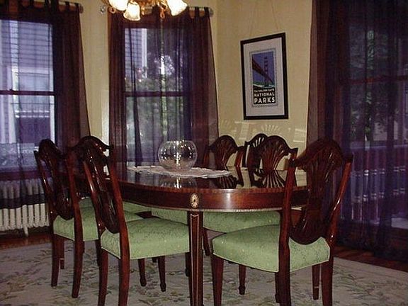 Formal dining room