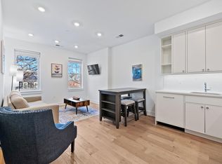 2869 28th St NW #301, Washington, DC 20008