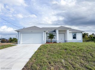 2703 42nd St SW, Lehigh Acres, FL 33976