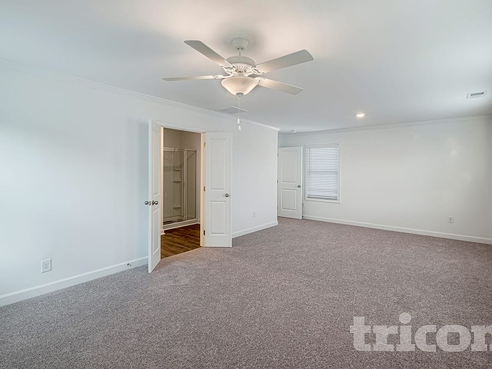 1st image of 177 E Ridge Way