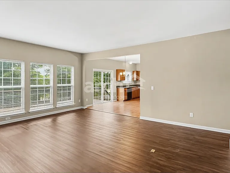 114 Cabin Branch Cir — Photo 7