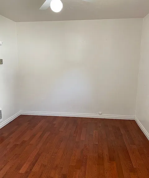 302A Van Trump Ave NE #A — Photo 15