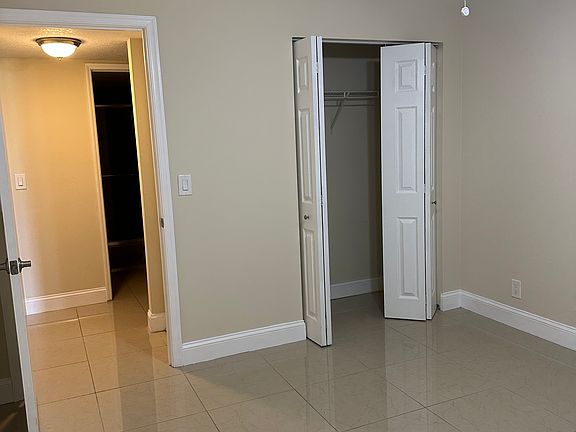 3rd image of 9441 Evergreen Pl APT 201