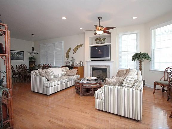 4th image of 2343 Asbury Ave