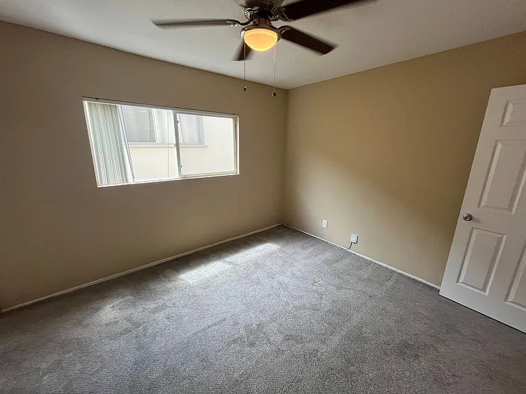 5065 W Point Loma Blvd #C — Photo 13
