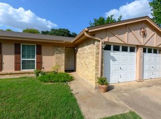 1116 Patrick St, Crowley, TX 76036