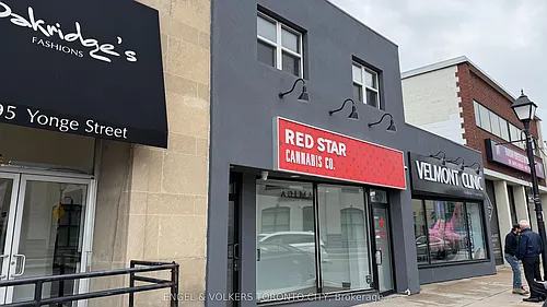 15191 Yonge St Photo 1