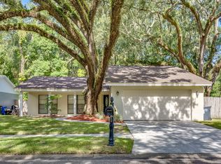 14730 Oak Vine Dr, Lutz, FL 33559