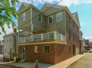 1105 Mary Ann St S, Pittsburgh, PA