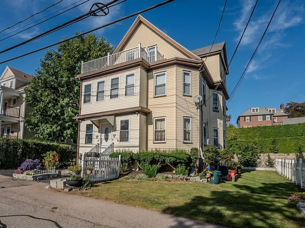 162-164 Glendale Rd, Quincy, MA 02169