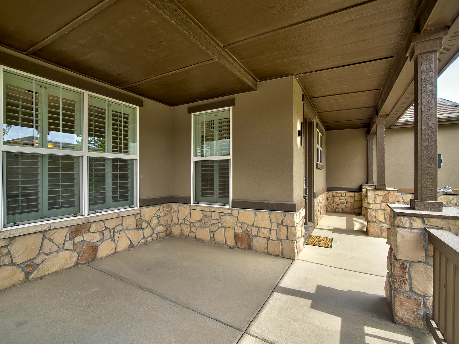 4 bed, 4418 sqft, $4,000 — Photo 4
