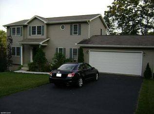 16 Rebel Hill Rd, Mountain Top, PA 18707