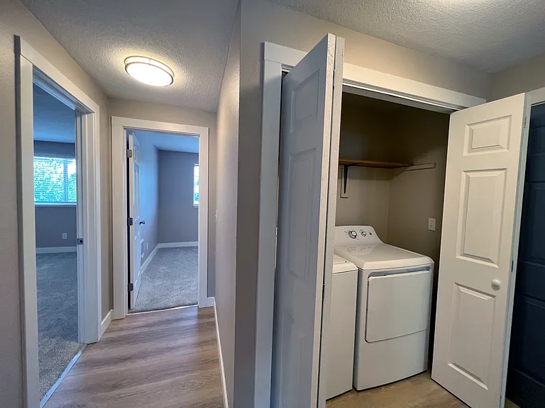706 Browning Ave S #6 — Photo 12