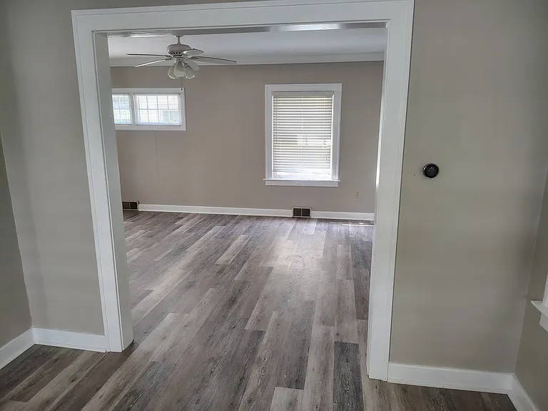 4342 Willys Pkwy — Photo 5