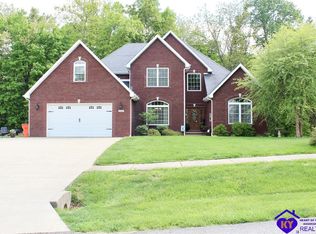 218 Villa Ray Dr, Radcliff, KY 40160