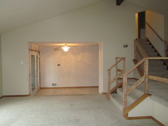 3rd image of 11126 S Deerpath Ln