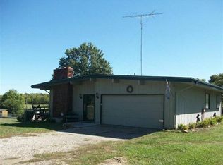 9582 Trail Rd, Meriden, KS 66512