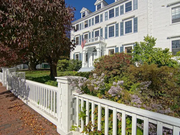 53 Austin Street, Portsmouth, NH 03801