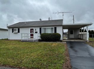 1105 Gunnison Rd, York, PA 17404